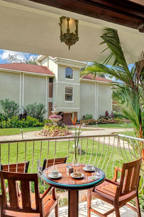 Club Mahindra Acacia Palms Hotel Colva Eksteriør billede